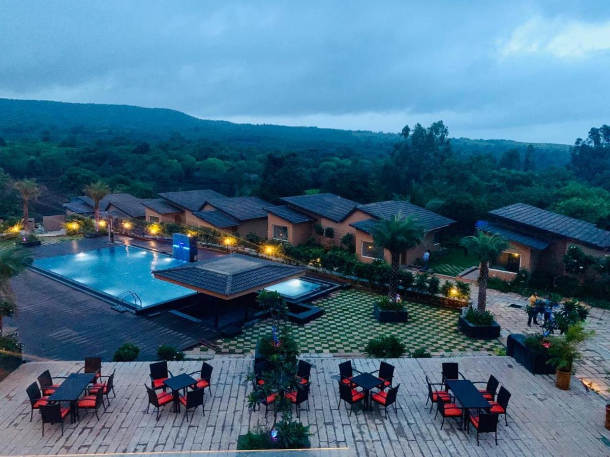 Regenta Resort Belagavi Exterior foto