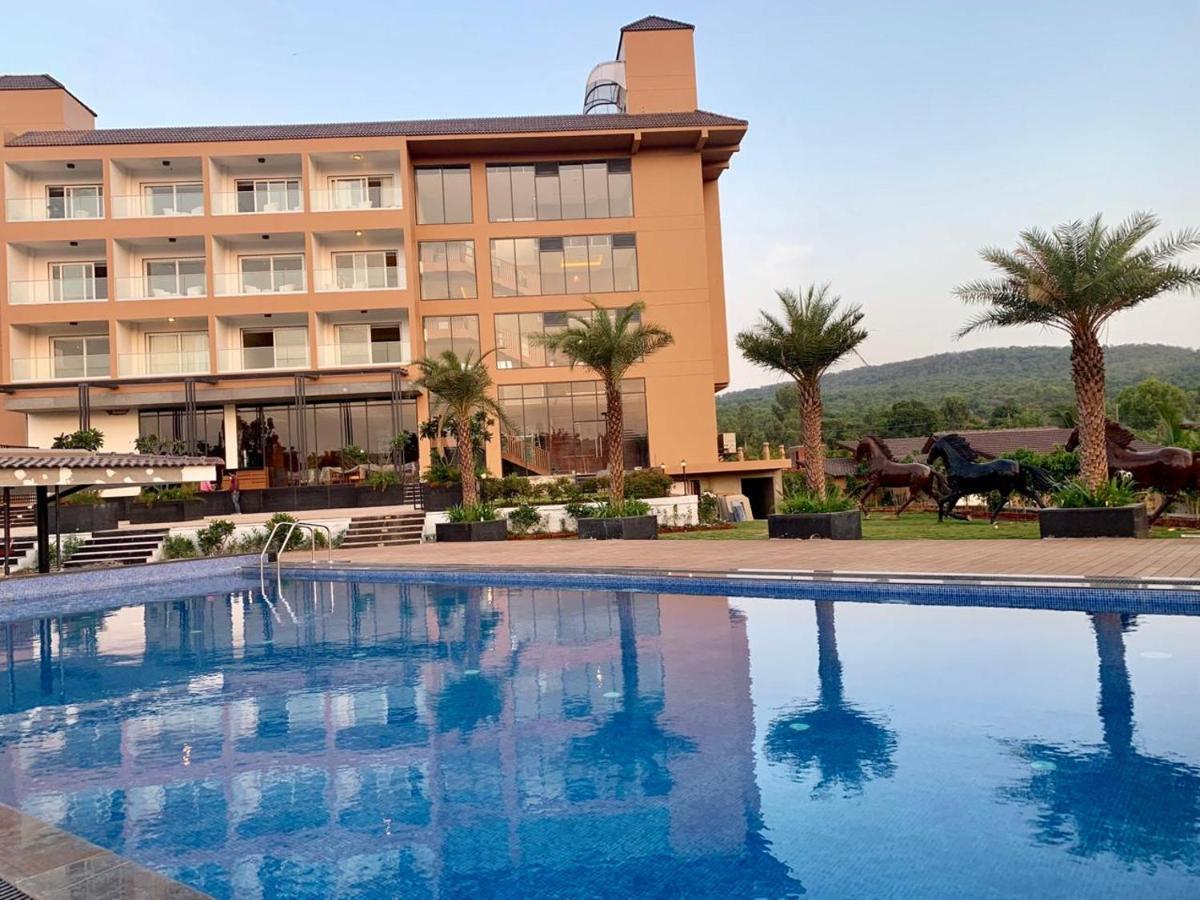 Regenta Resort Belagavi Exterior foto
