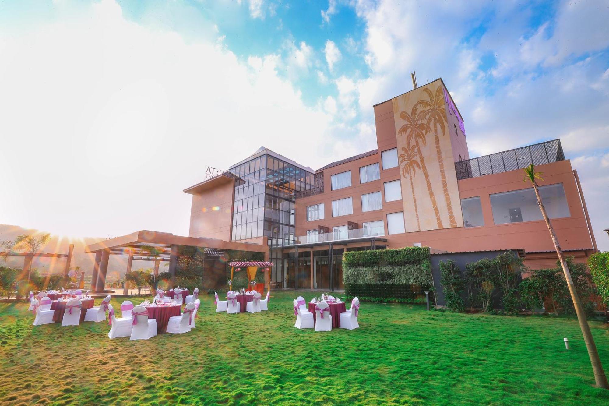 Regenta Resort Belagavi Exterior foto
